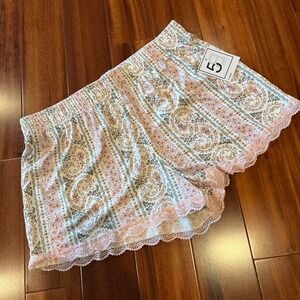Women Floral Pajama Shorts Print Pink Lace Trim New NWT PJ Sleepwear Size Medium